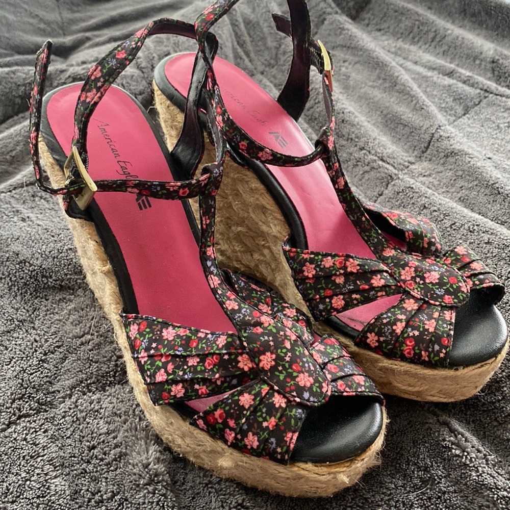 American Eagle Floral Wedges